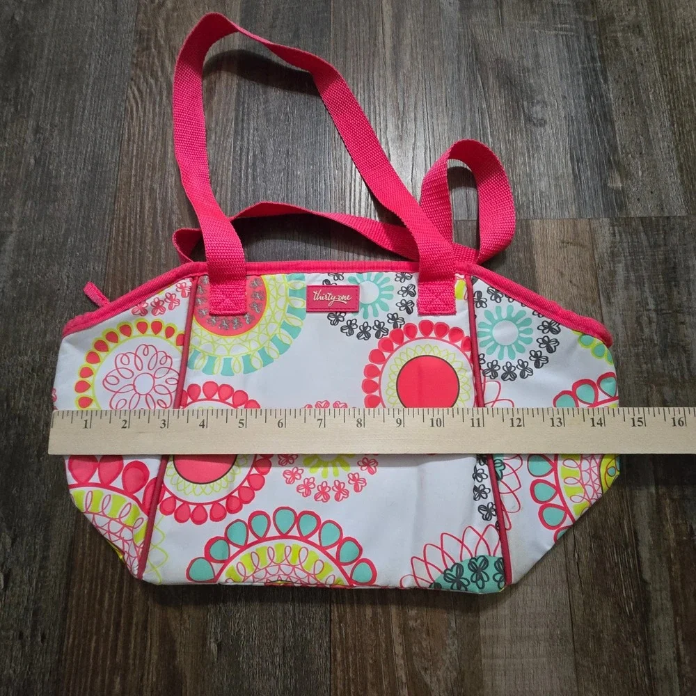 Thirty-One Thermal Tote Lunch Bag Pink Floral Medallion Insulated Zippered Tote